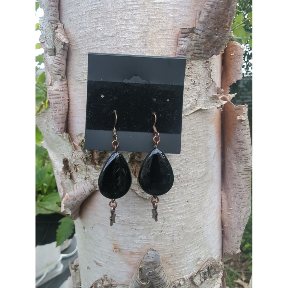 Black Teardrop Earrings